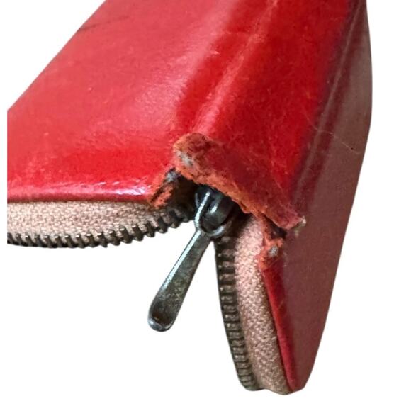 Vintage Red Leather Manicure Set Travel Kit w/ Scissors File Clippers 1940s-50s - Picture 2 of 6